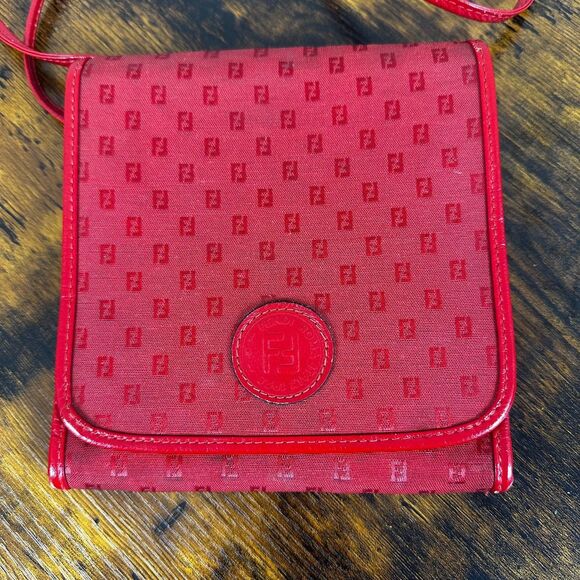 Fendi Red Monogram Logo Pattern Square Shoulder Bag Crossbody Purse Made In Ital - Picture 2 of 16